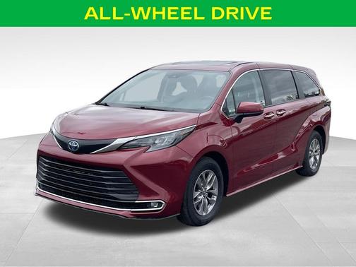 Ruby Flare Pearl 2024 Toyota Sienna XLE