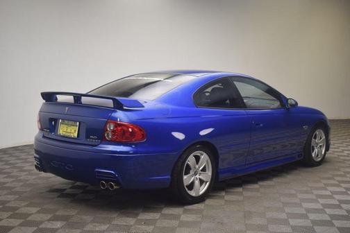 Impulse Blue Metallic 2005 Pontiac GTO
