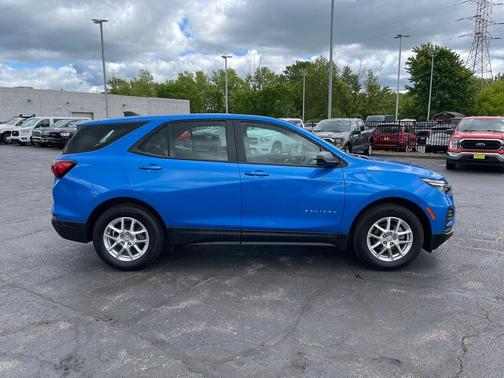 2024 Chevrolet Equinox LS