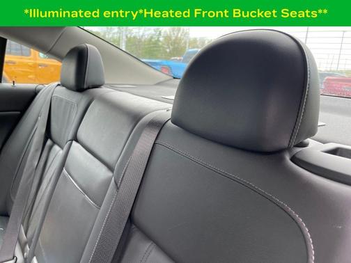 Champagne Silver 2013 Buick Regal