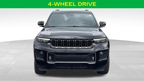 Diamond Black 2022 Jeep Grand Cherokee Overland