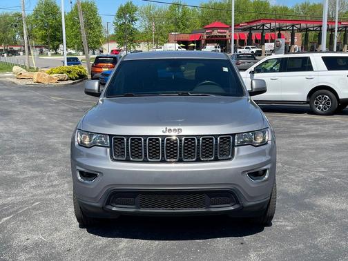 2018 Jeep Grand Cherokee Laredo E