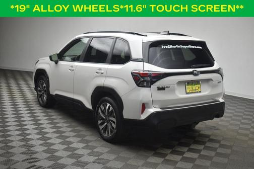 Crystal White Pearl 2025 Subaru Forester Touring
