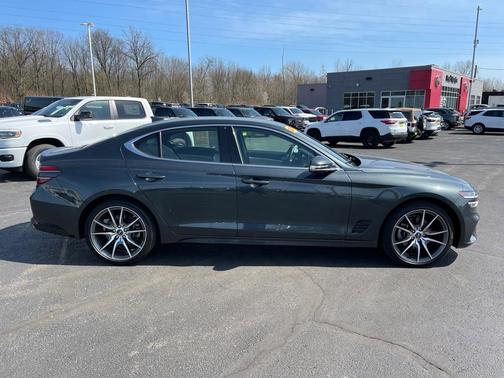 2023 Genesis G70 2.0T