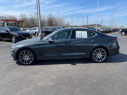 2023 Genesis G70 2.0T