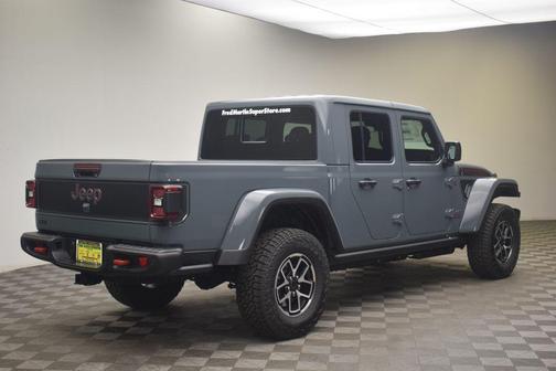 Anvil Clearcoat 2026 Jeep Gladiator Shadow Ops