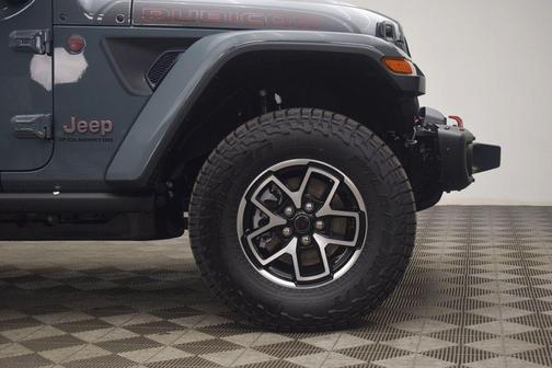 Anvil Clearcoat 2026 Jeep Gladiator Shadow Ops