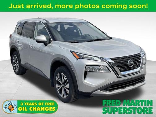 Brilliant Silver Metallic 2021 Nissan Rogue SV
