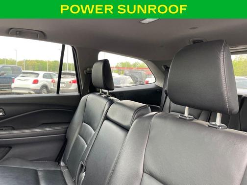 Crystal Black Pearl 2016 Honda Pilot EX-L w/ Navigation