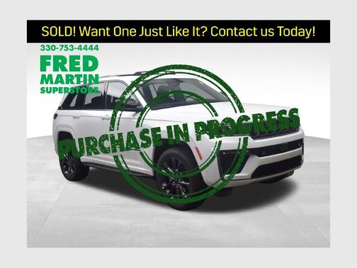 Bright White Clearcoat 2026 Jeep Grand Cherokee Limited