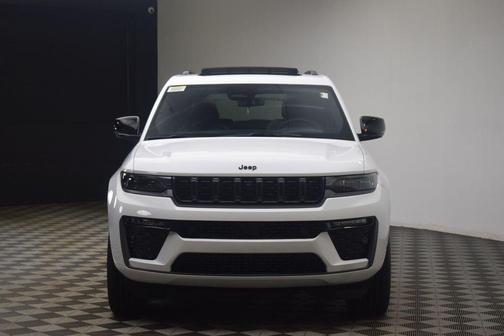 Bright White Clearcoat 2026 Jeep Grand Cherokee Limited