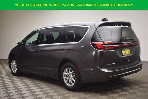 2023 Chrysler Pacifica Touring-L