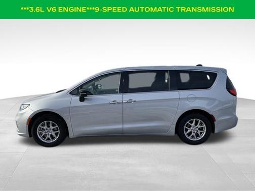2024 Chrysler Pacifica Touring-L