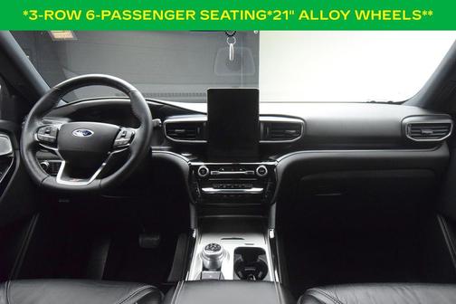 Silver Metallic 2022 Ford Explorer ST