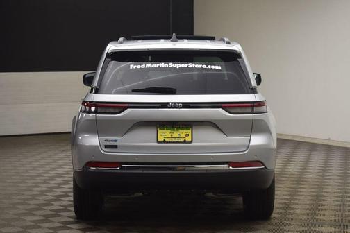 2025 Jeep Grand Cherokee 4xe Base