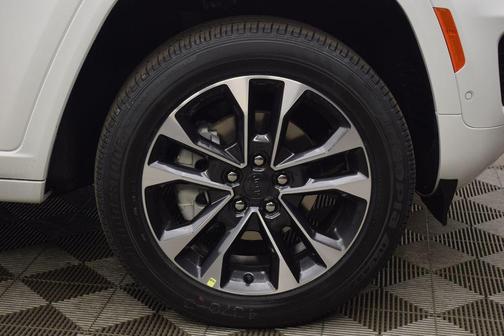 2025 Jeep Grand Cherokee Overland