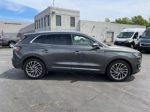 Magnetic Gray 2019 Lincoln Nautilus Reserve