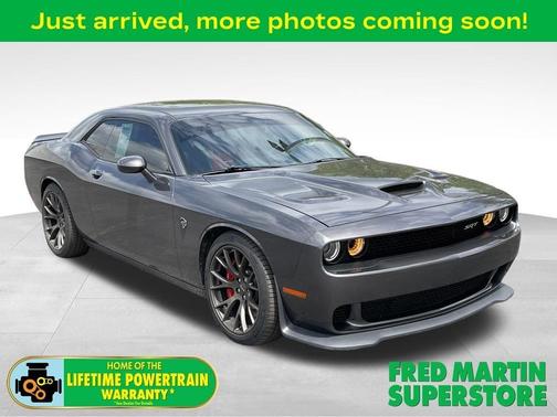 Granite Crystal Clearcoat Metallic 2016 Dodge Challenger SRT Hellcat