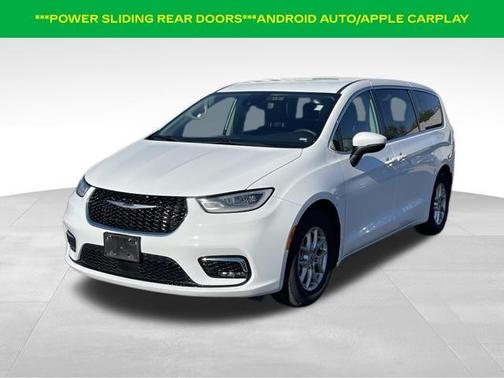 2023 Chrysler Pacifica Touring-L