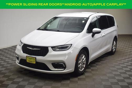 2023 Chrysler Pacifica Touring-L