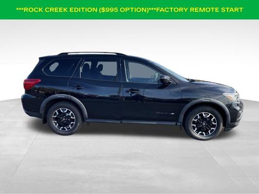 2019 Nissan Pathfinder SV