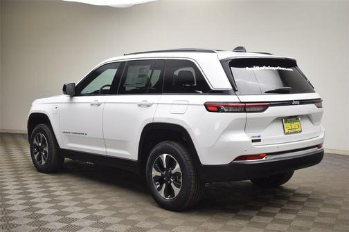 2025 Jeep Grand Cherokee 4xe Base