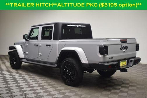 2022 Jeep Gladiator Sport