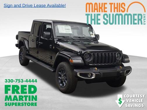 Black Clearcoat 2026 Jeep Gladiator 85th Anniversary Edition