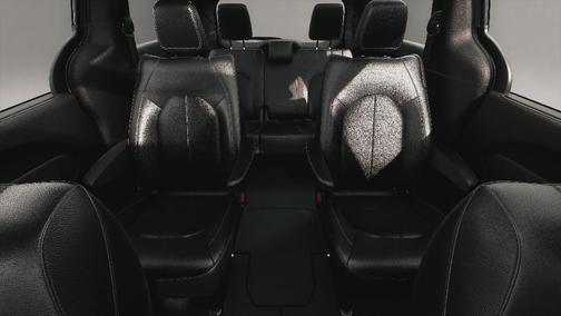 PW7 2027 Chrysler Pacifica SELECT