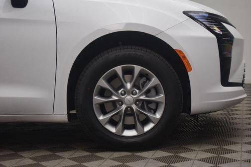 PW7 2027 Chrysler Pacifica SELECT