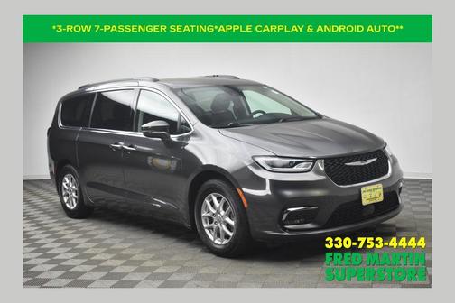Granite Crystal Clearcoat Metallic 2022 Chrysler Pacifica Touring-L