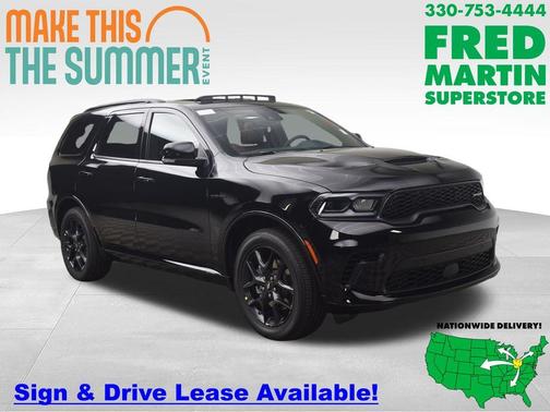 DB Black Crystal Clearcoat 2026 Dodge Durango GT Plus HEMI V8