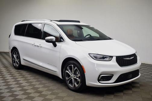 2026 Chrysler Pacifica Pinnacle