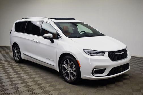 2026 Chrysler Pacifica Pinnacle