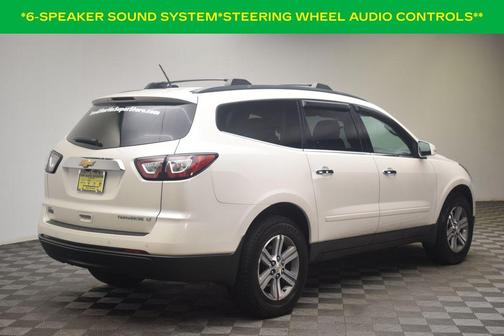White Diamond Clearcoat 2015 Chevrolet Traverse 1LT
