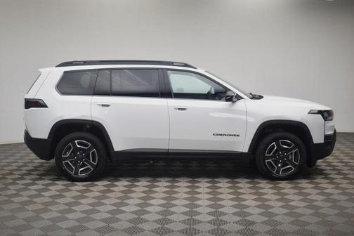 Bright White Clearcoat 2026 Jeep Cherokee LAREDO/LIMITED