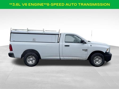Bright White Clearcoat 2022 RAM 1500 Classic Tradesman