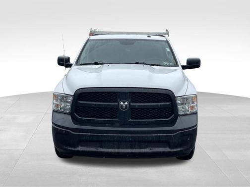 Bright White Clearcoat 2022 RAM 1500 Classic Tradesman