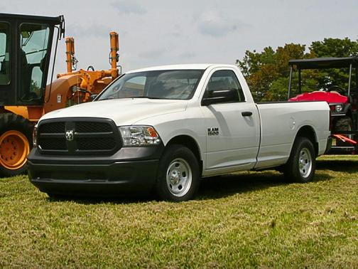 Bright White Clearcoat 2022 RAM 1500 Classic Tradesman
