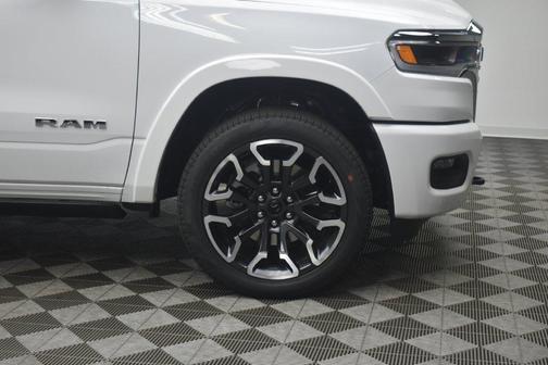 Bright White Clearcoat 2027 RAM 1500 Limited