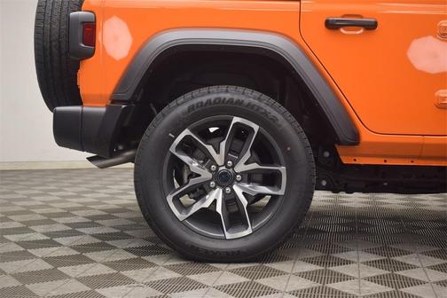 2025 Jeep Wrangler 4xe Sport