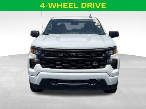 Summit White 2024 Chevrolet Silverado 1500 Custom