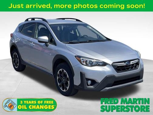 Ice Silver Metallic 2022 Subaru Crosstrek Premium