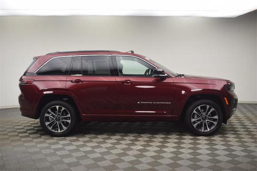 2025 Jeep Grand Cherokee Overland