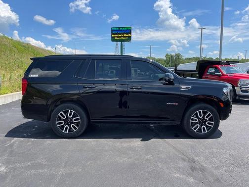 2023 GMC Yukon AT4
