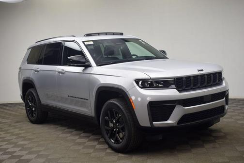 Silver Zynith 2026 Jeep Grand Cherokee L Altitude