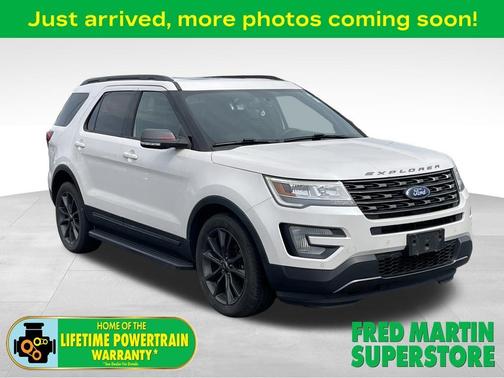 White Platinum 2017 Ford Explorer XLT
