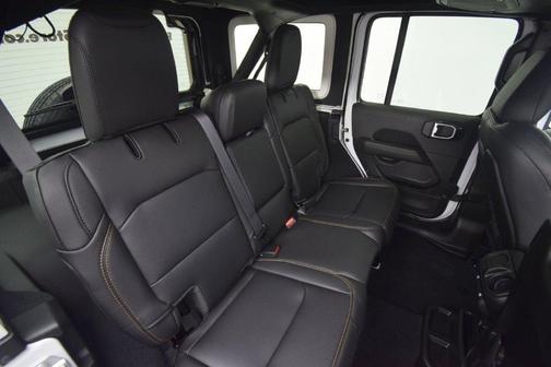 Bright White Clearcoat 2026 Jeep Wrangler Sahara