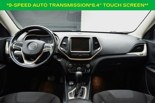 Brilliant Black Crystal Pearlcoat 2015 Jeep Cherokee Latitude