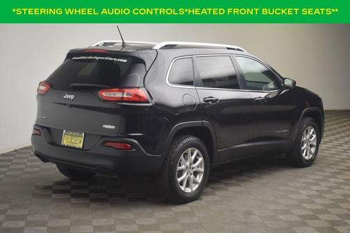 Brilliant Black Crystal Pearlcoat 2015 Jeep Cherokee Latitude
